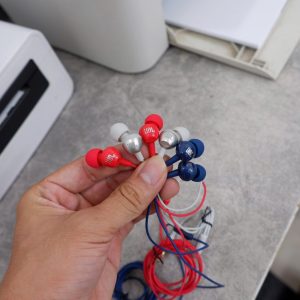 Tai nghe nhét tai có dây In-ear 𝐉𝐁𝐋 𝐂𝟐𝟎𝟎𝐒𝐈 𝟐𝟎𝟎𝐒𝐈 (New nobox)