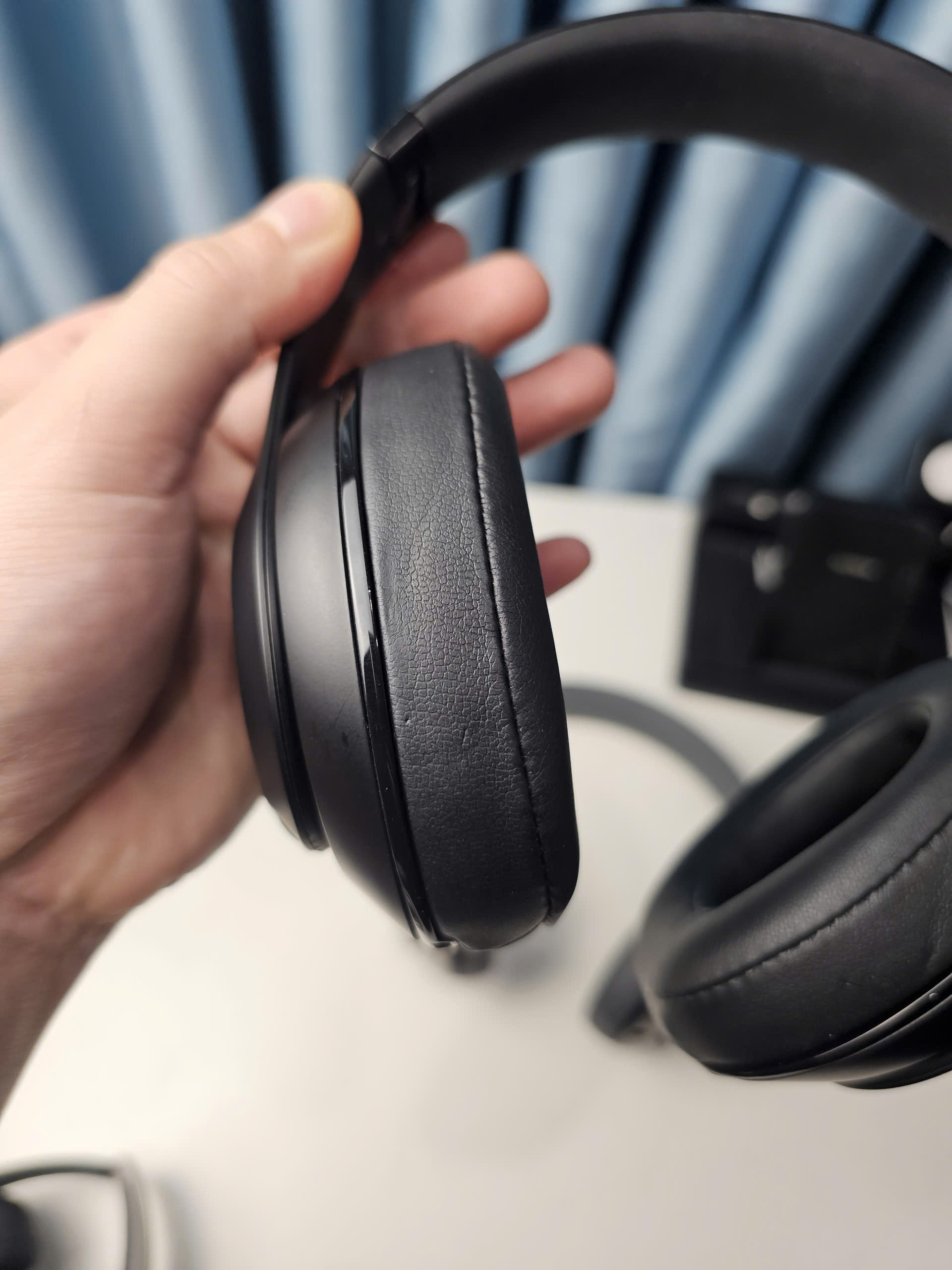 Tai nghe Beats Studio 2 wireless ( Bản không dây ) - Bluetooth 4.0 | Pin 20h | Chống ồn ANC | Jack cắm 3.5mm - Ảnh 4