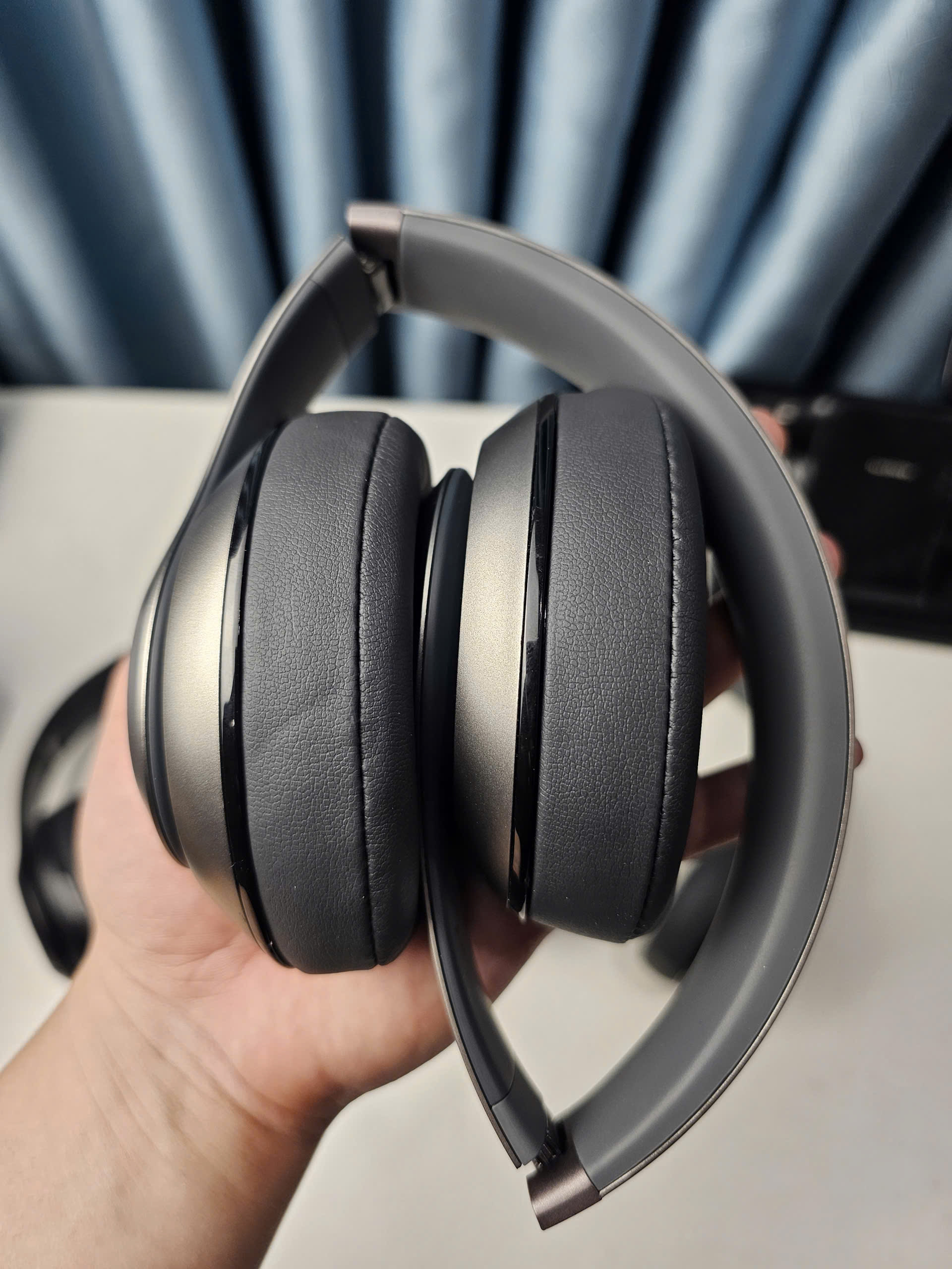 Tai nghe Beats Studio 2 wireless ( Bản không dây ) - Bluetooth 4.0 | Pin 20h | Chống ồn ANC | Jack cắm 3.5mm - Ảnh 9