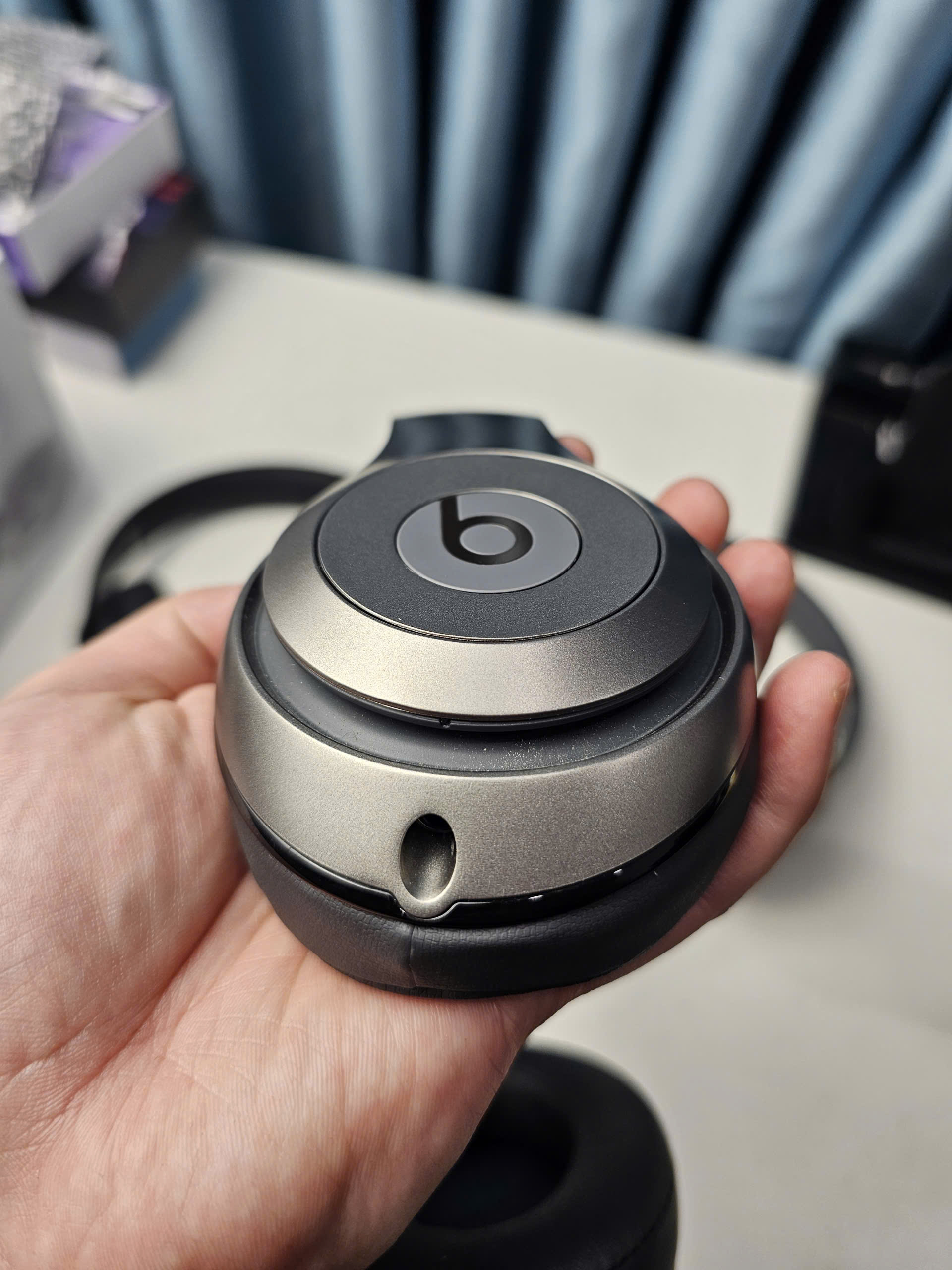 Tai nghe Beats Studio 2 wireless ( Bản không dây ) - Bluetooth 4.0 | Pin 20h | Chống ồn ANC | Jack cắm 3.5mm - Ảnh 13