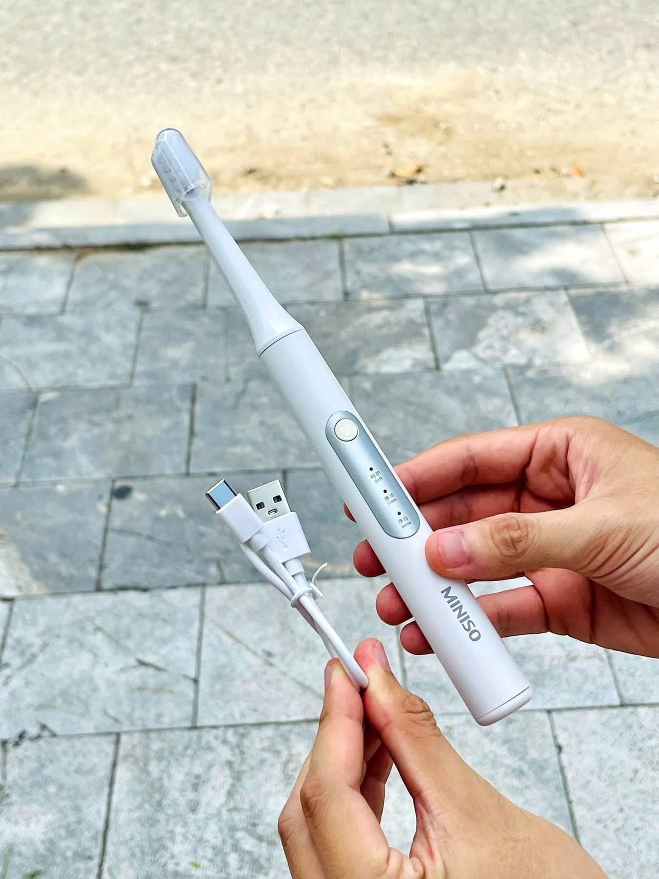 Bàn Chải Điện MINISO Chính Hãng, Chống Nước IPX7 3 Chế Độ, Rung Sóng Âm , Pin Sạc 1 Lần Dùng 30 Ngày - Ảnh 5